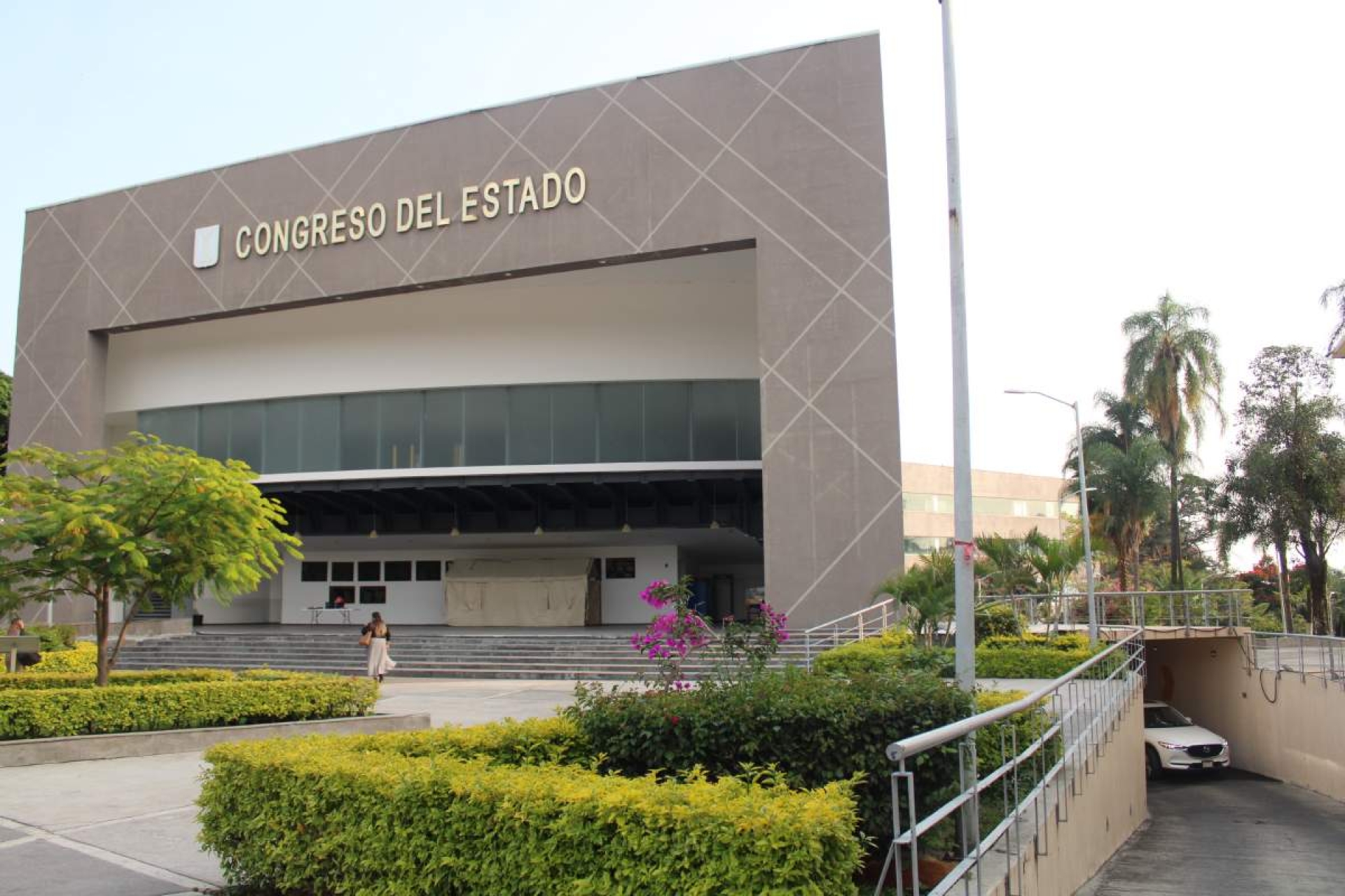 'Cazar pensiones', deporte estatal