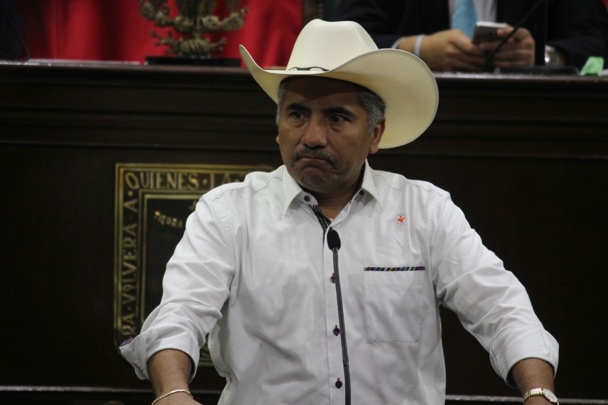 Tablas Pimentel se hará perredista, pronóstico de su ex compañero