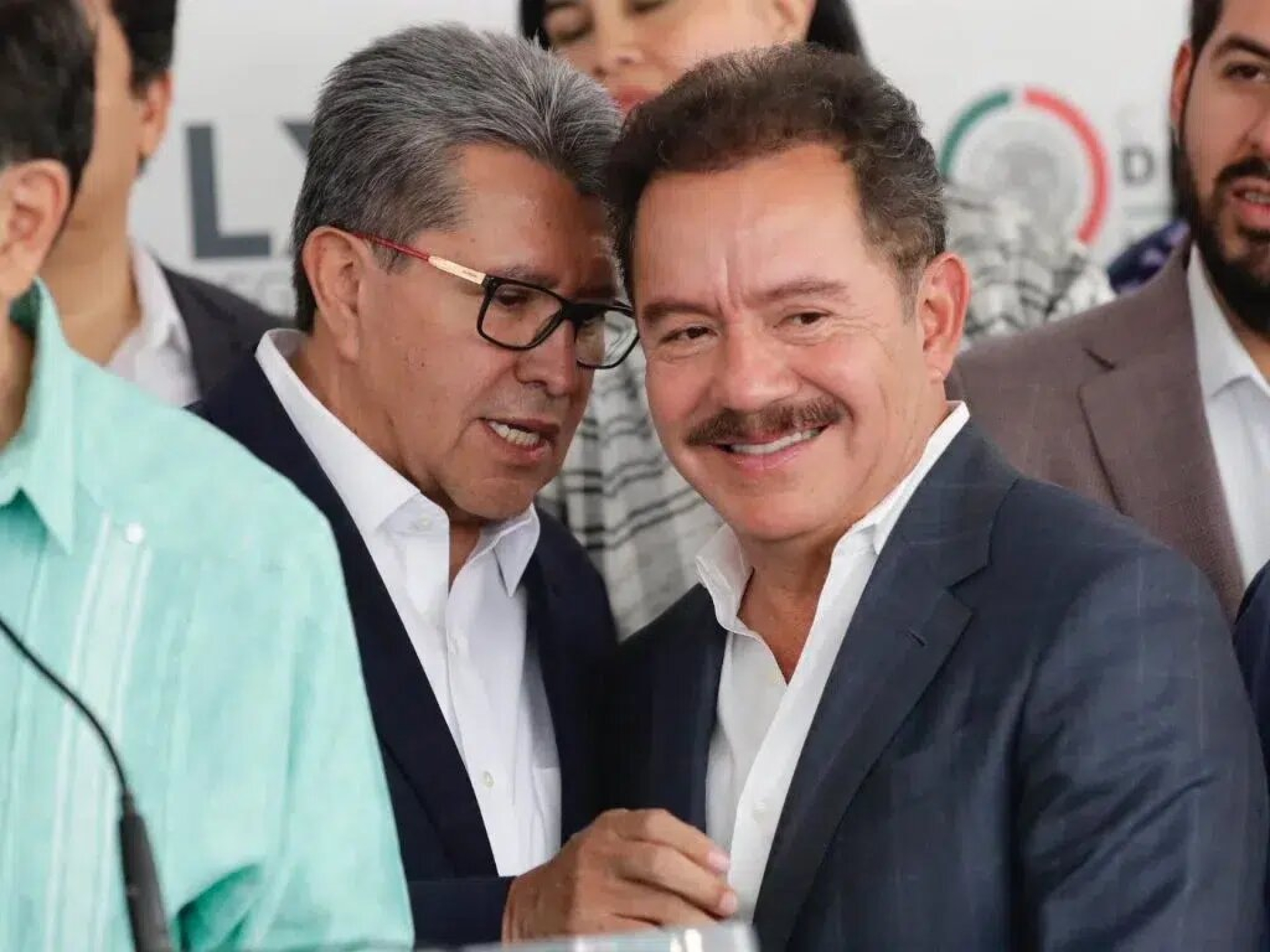 Líderes de Morena ponen en pausa el Plan C por reacción del mercado