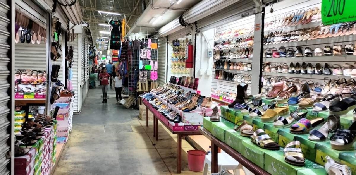 Se organizan locatarios del mercado “Cuautla” ante robos nocturnos