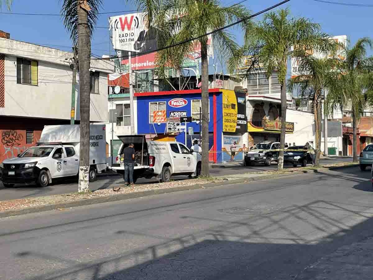 Encuentran una persona sin vida sobre la avenida Plan de Ayala
