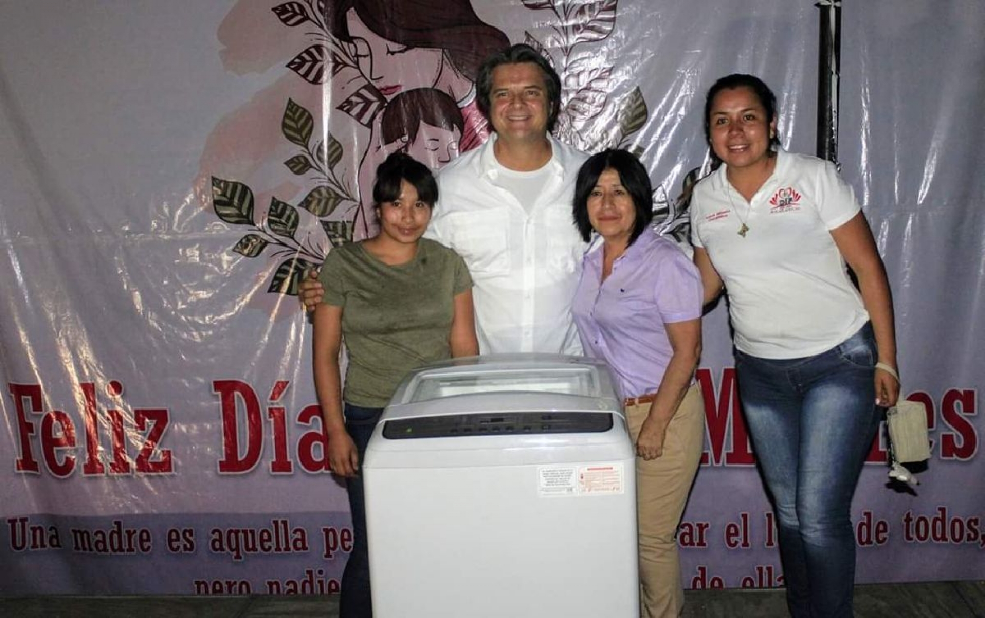 Festejan en grande a las madres en Atlatlahucan