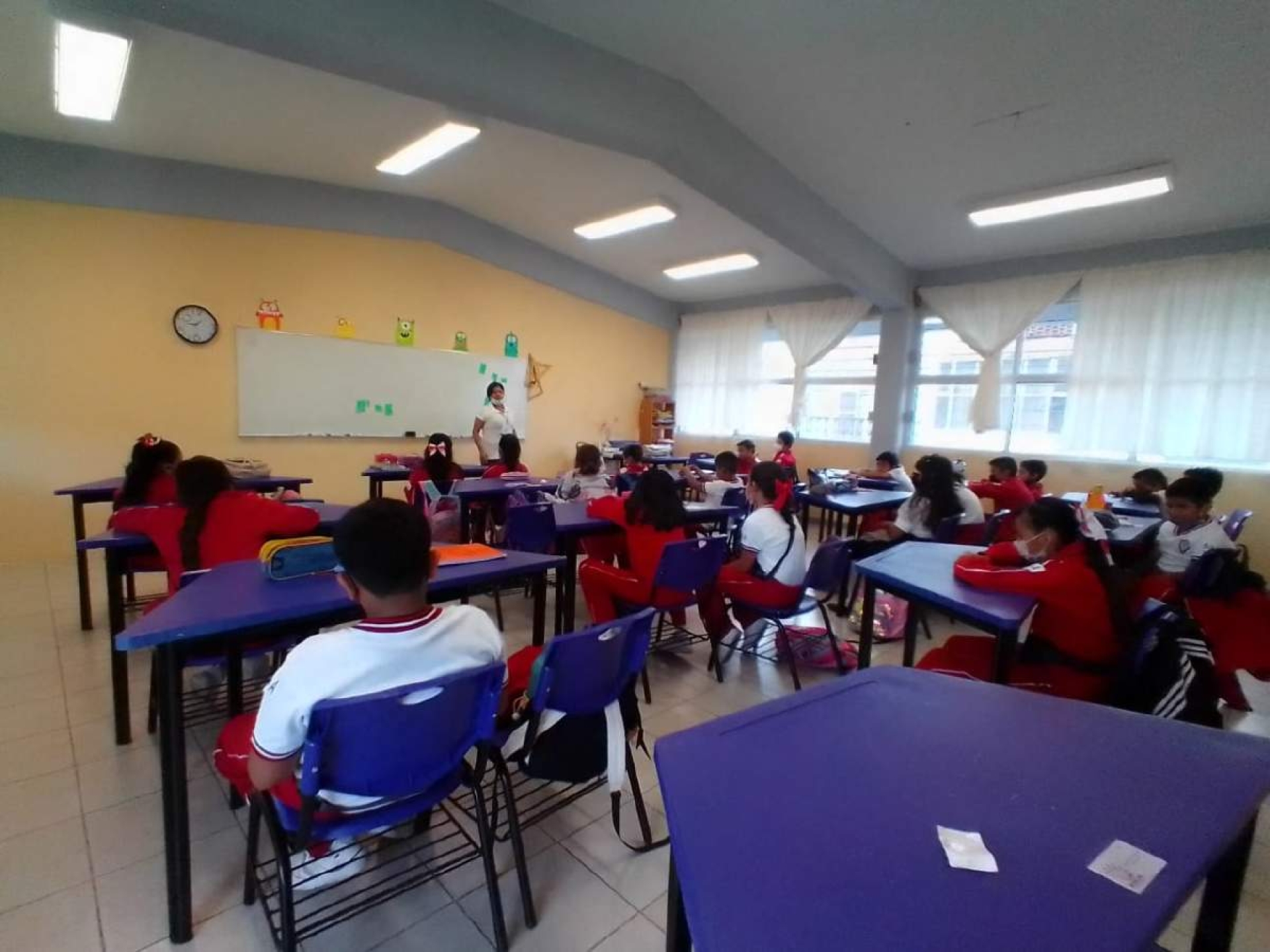El lunes, suspensión de labores en escuelas