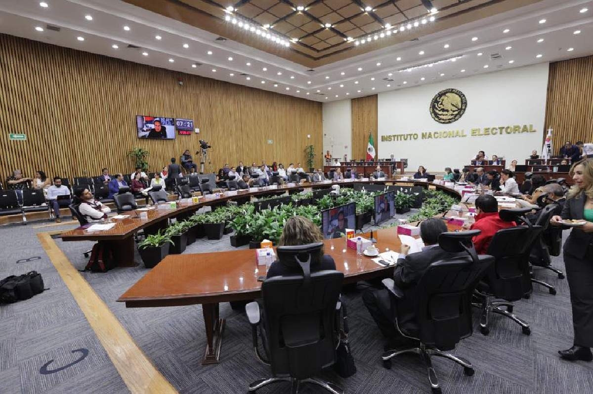 Mexicanos en el extranjero podrán votar en 20 consulados