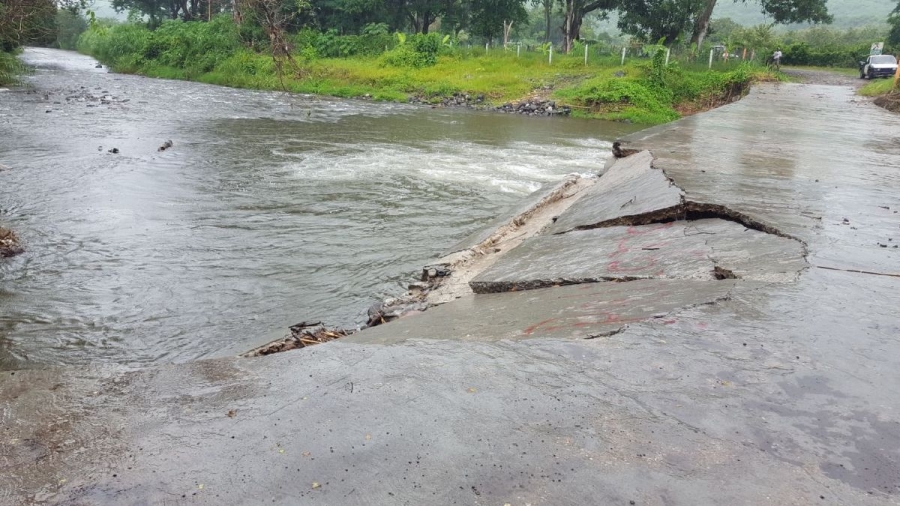 PC de Coatlán del Río reducirá el tránsito en el vado de “Los Reyes” afectado por las lluvias