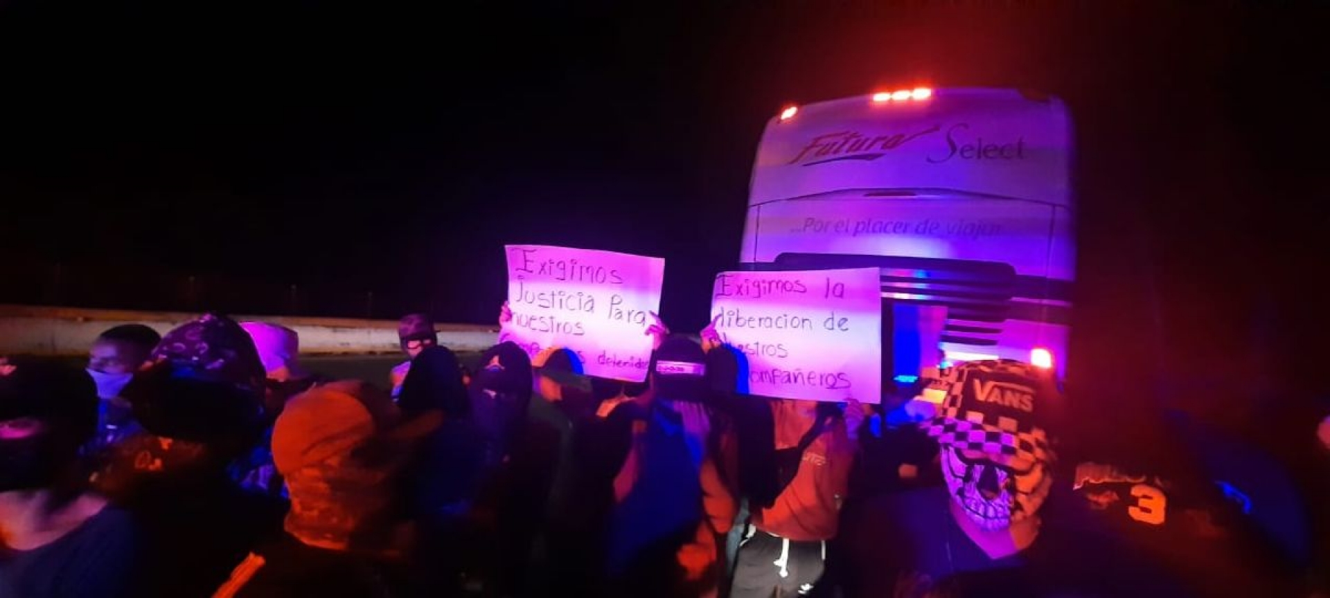 Relacionan con la delincuencia a detenidos por toma de caseta