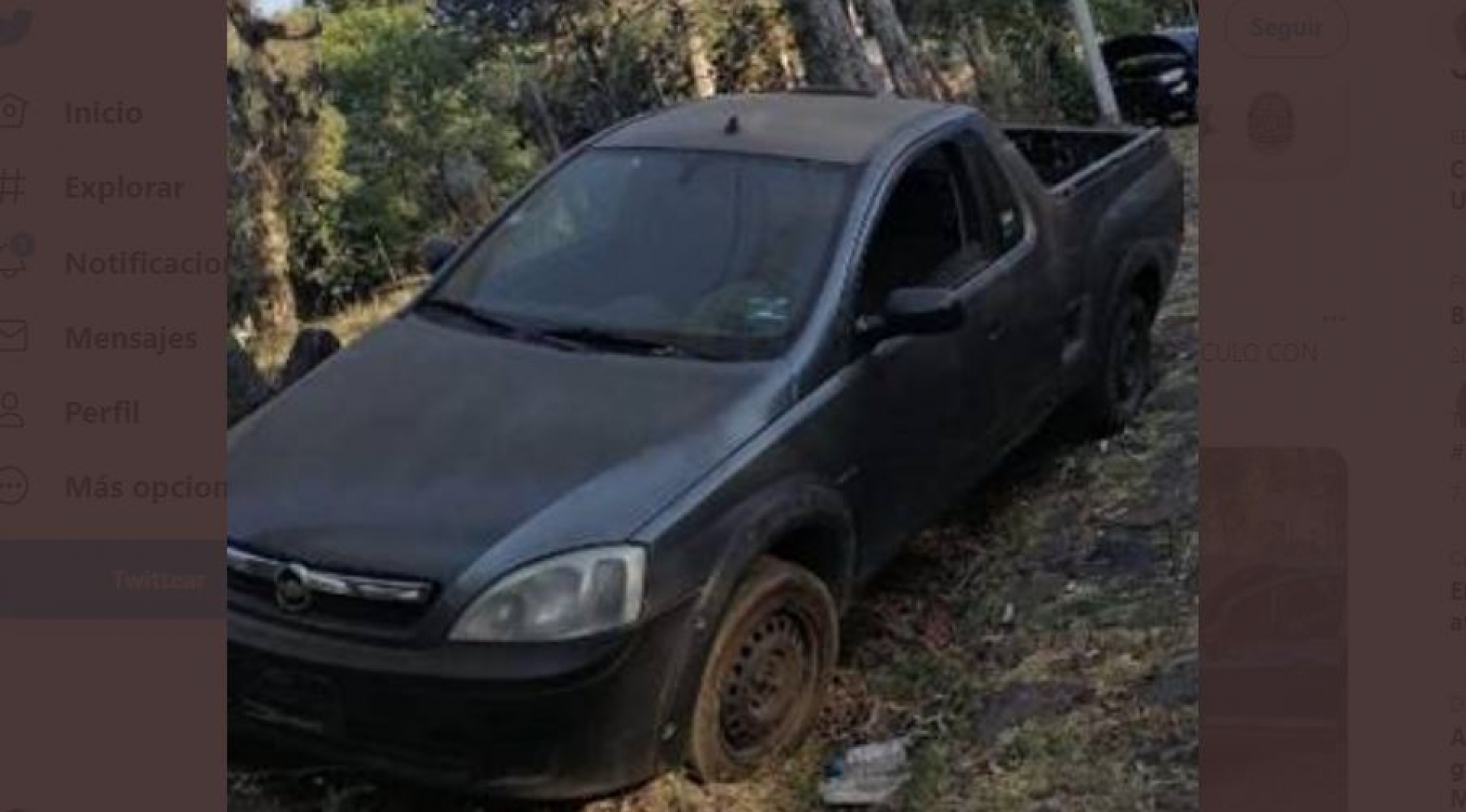 Abandonan dos camionetas en fraccionamiento de Huitzilac