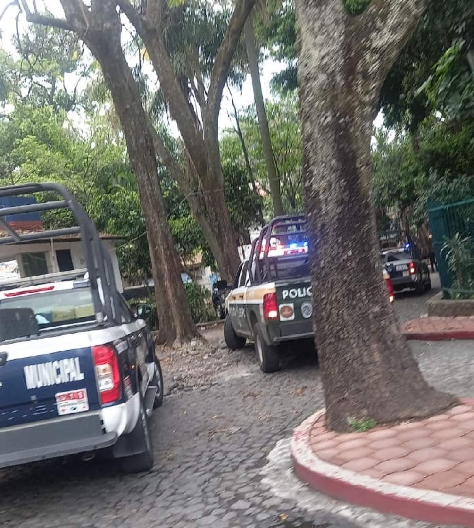 Muere hombre atacado afuera del parque “Melchor Ocampo”