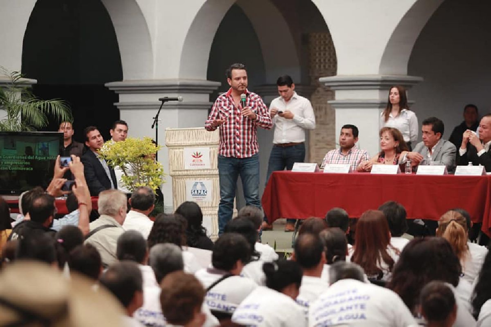 Villalobos Adán toma protesta a Comités Ciudadanos Vigilantes del Agua