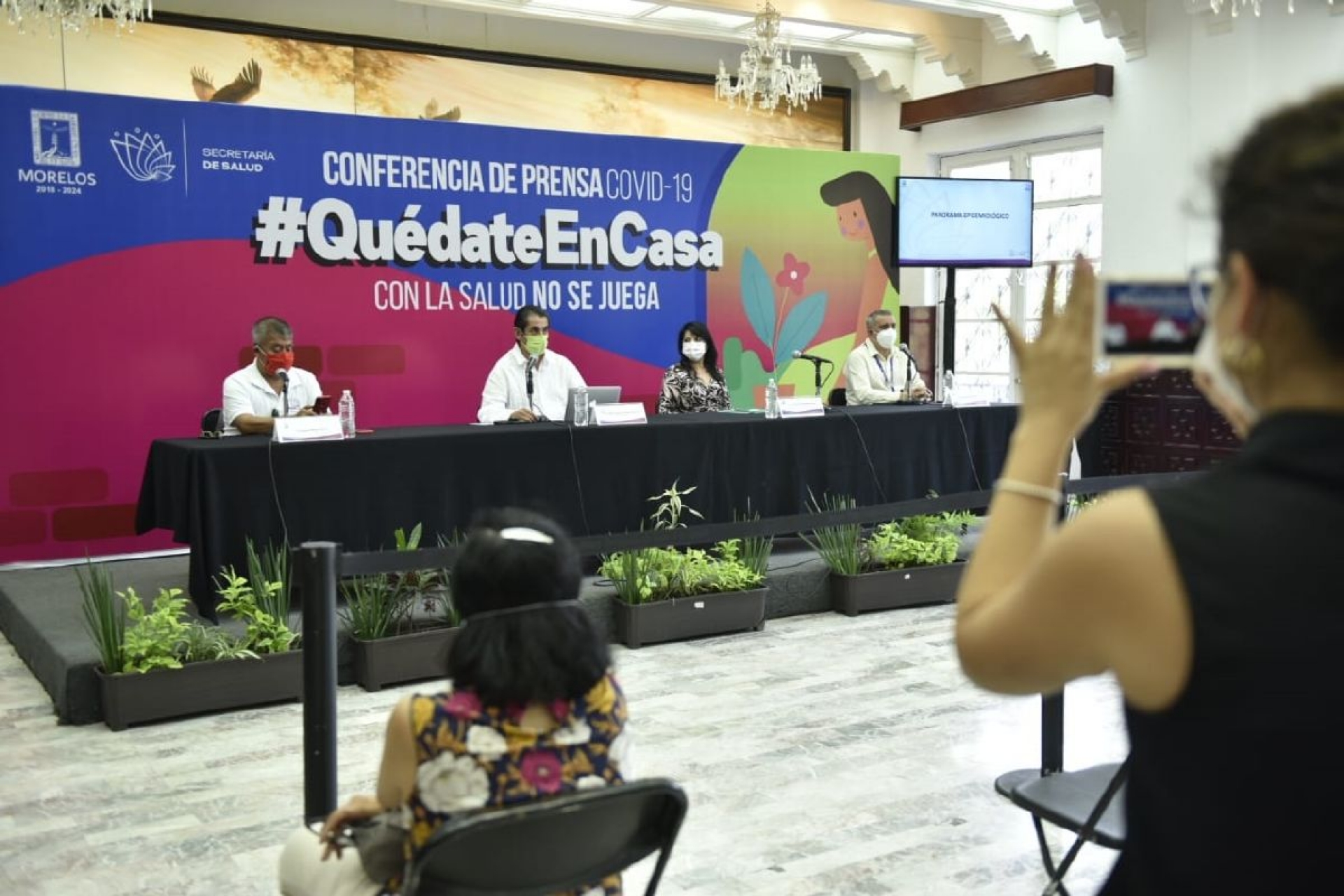Doce decesos en un día; son 71 por covid-19