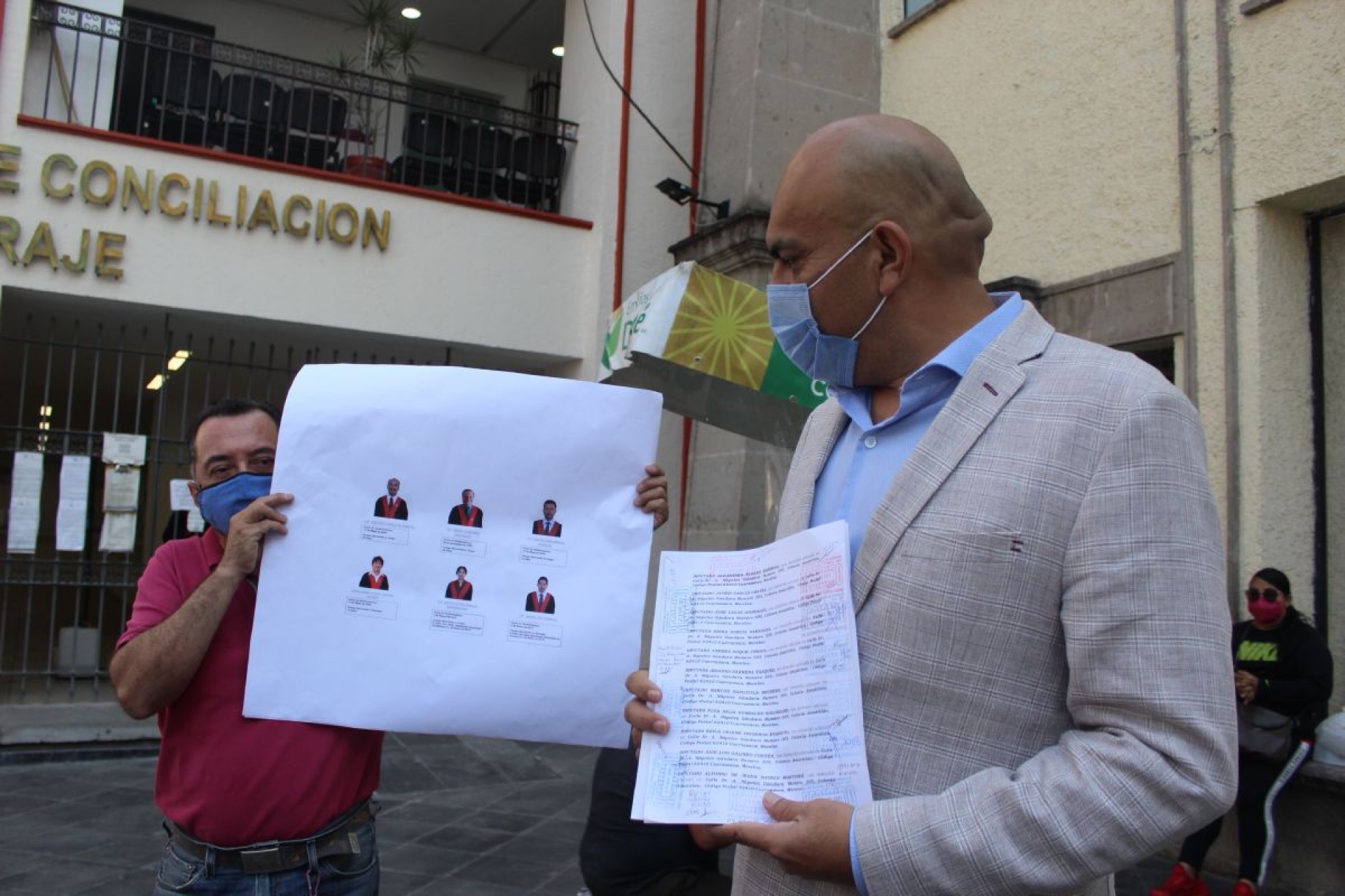 Cuestionan permanencia de magistrados del TSJ