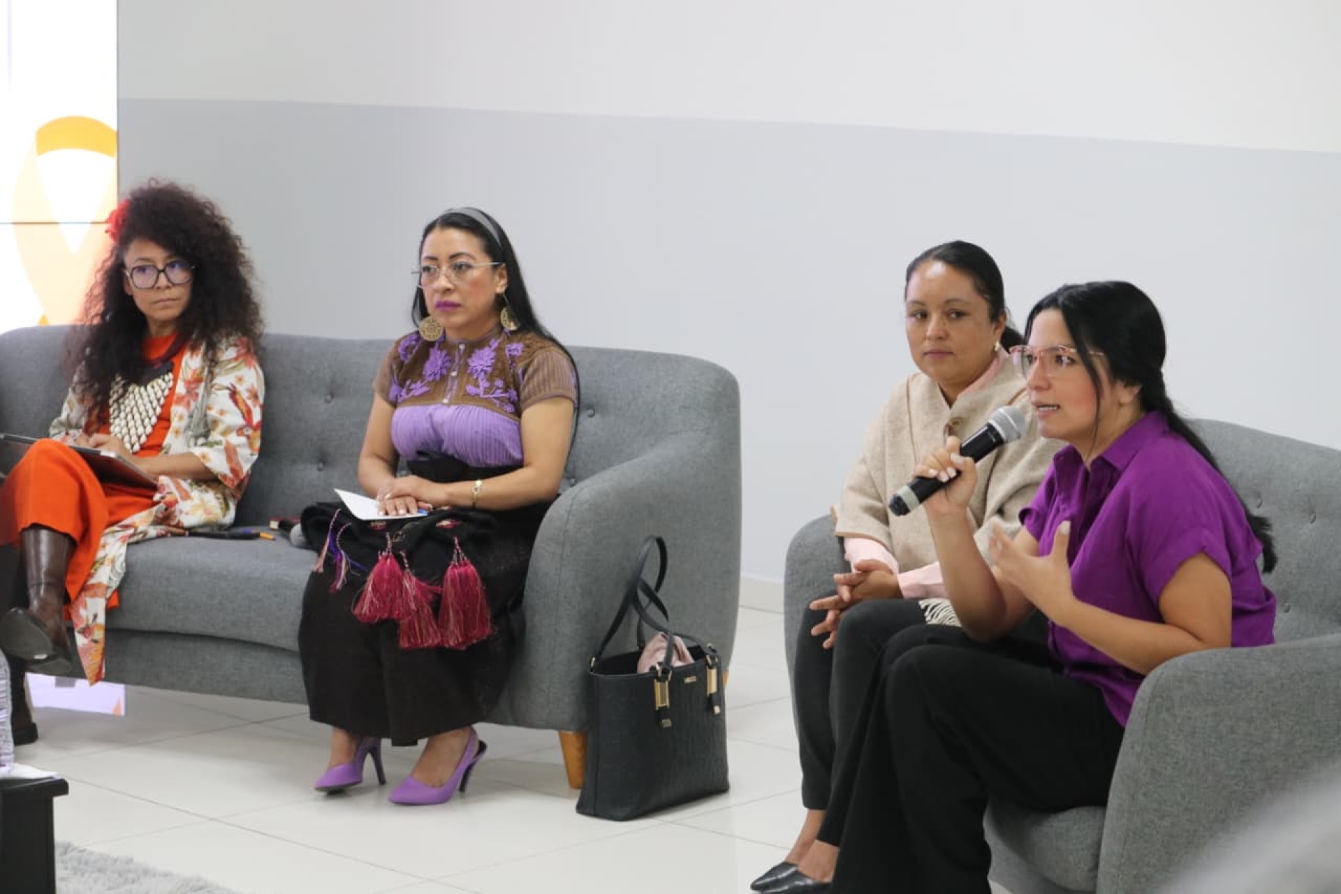Encabeza diputada Melissa Montes de Oca el conversatorio 'Mujeres Indígenas y Afromexicanas'