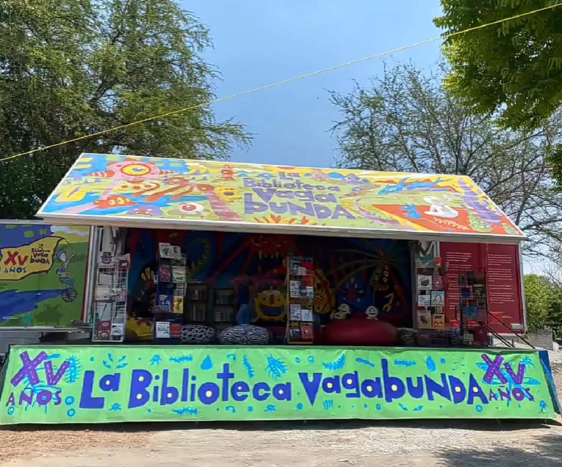 Llega a Coatetelco la biblioteca “Vagabunda”