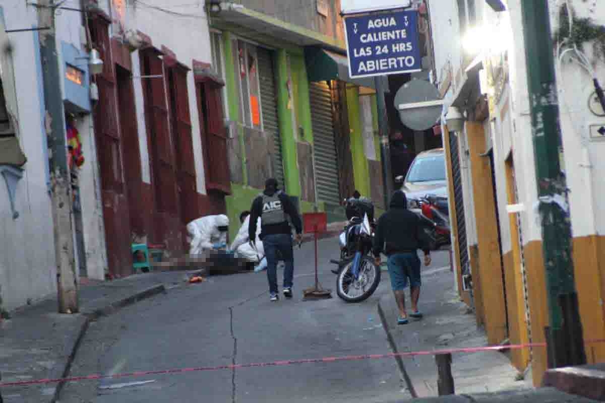 Acribillan a dos hombres en el centro de Cuernavaca