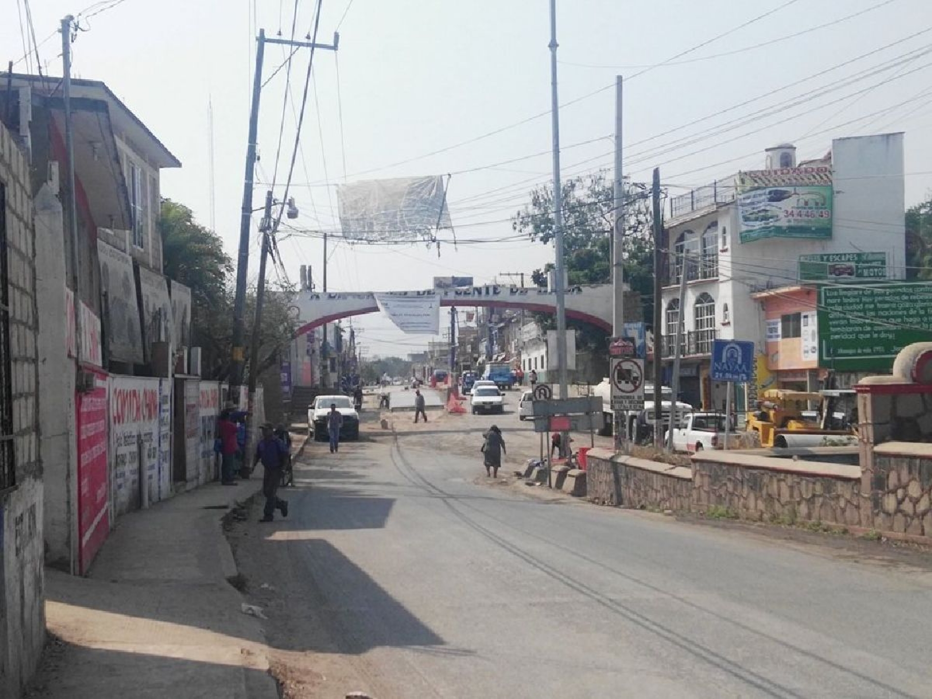 Cierre total de avenida México por remodelación afecta a vecinos y comerciantes ixtlecos