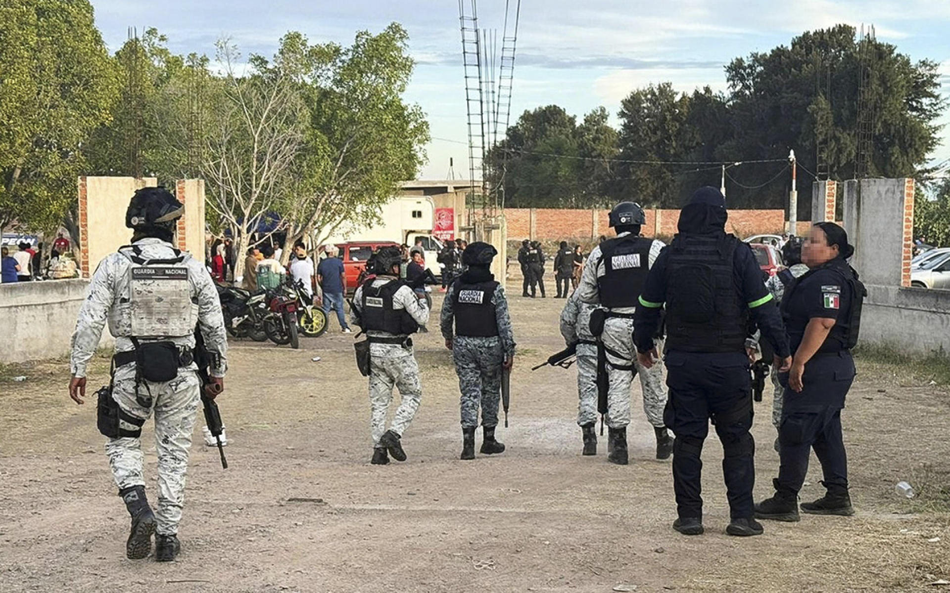 Ataque armado en partido de fútbol en Salamanca deja 11 muertos y 12 heridos