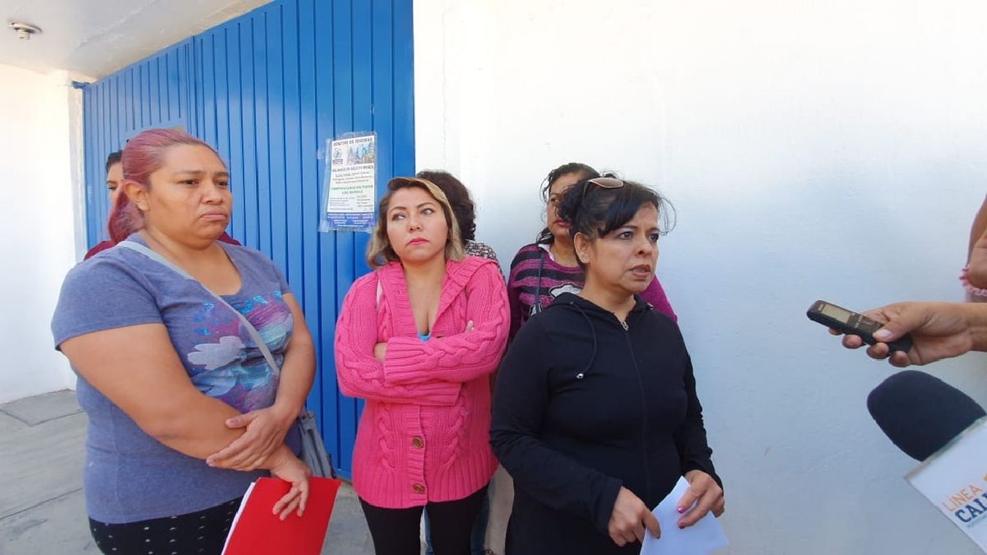 Se manifiestan padres por condicionamiento de inscripciones en CBTIS 76