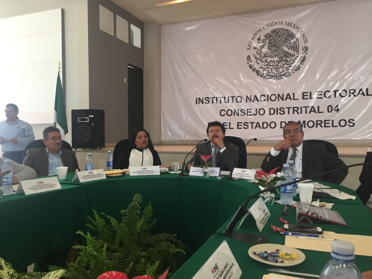 Instalan consejo distrital 04 del INE