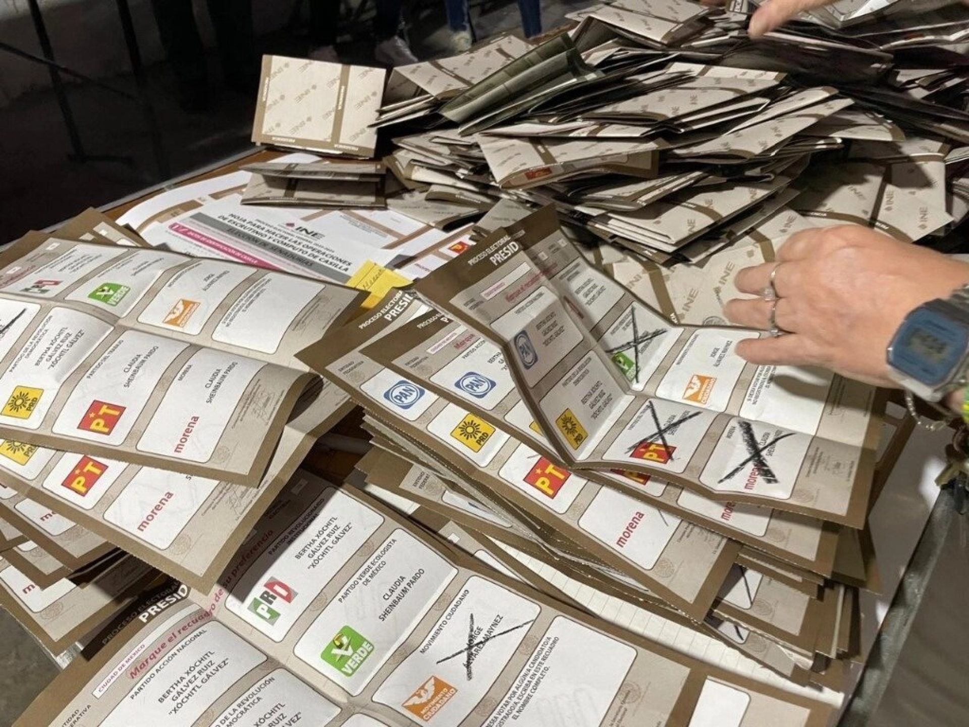 PREP comienza el conteo de votos en México
