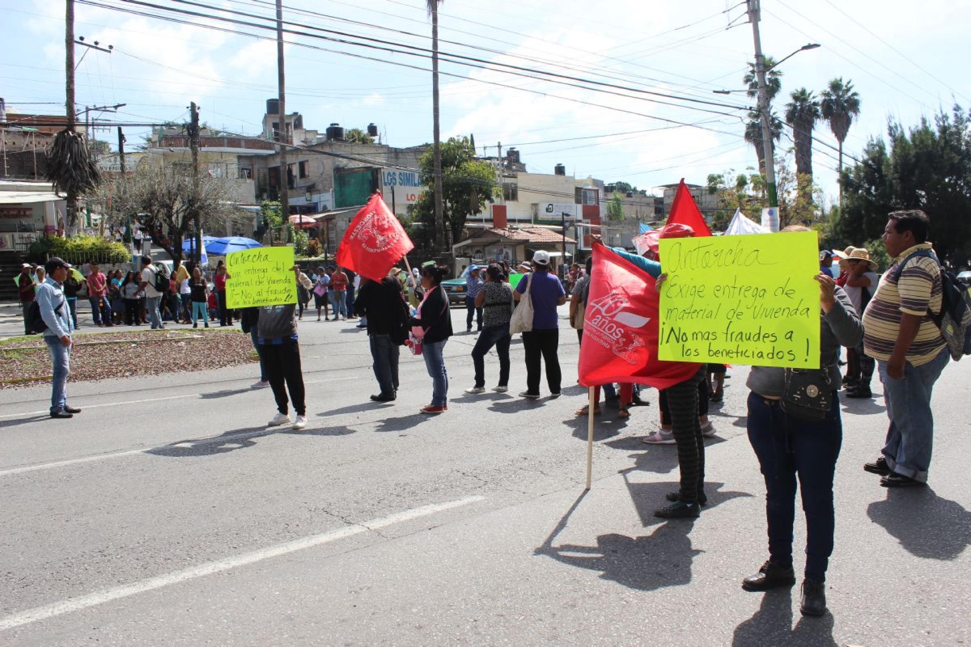 Se manifiesta Antorcha Campesina en la Sedatu