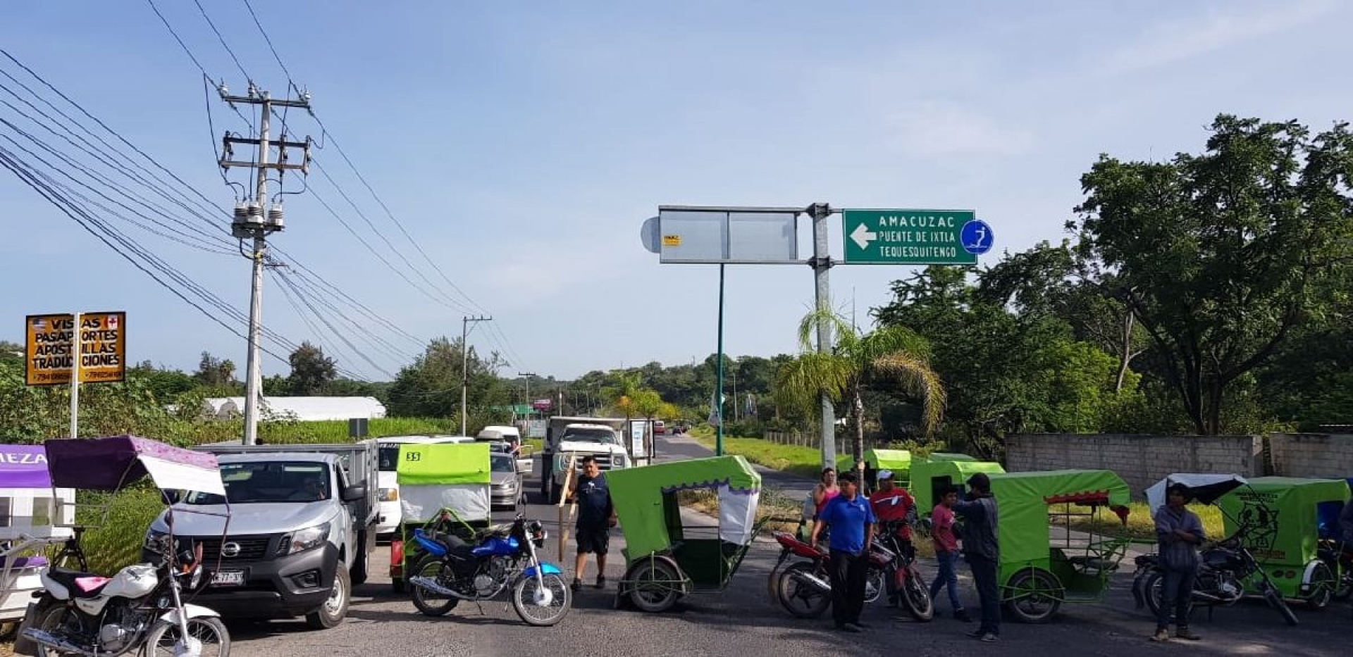 Bloquean carretera Alpuyeca-Jojutla para demandar reducción de tarifa en la línea “Mi Bus”