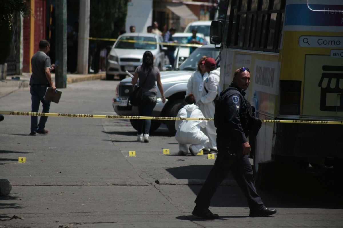 Acribillaron a un concesionario de la Ruta 18
