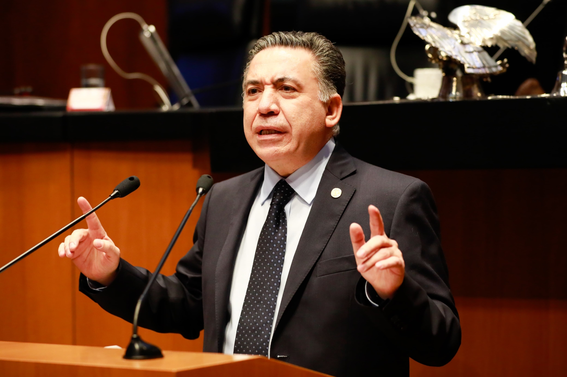 Senador Inzunza informa que no acudirá a la Comisión Permanente