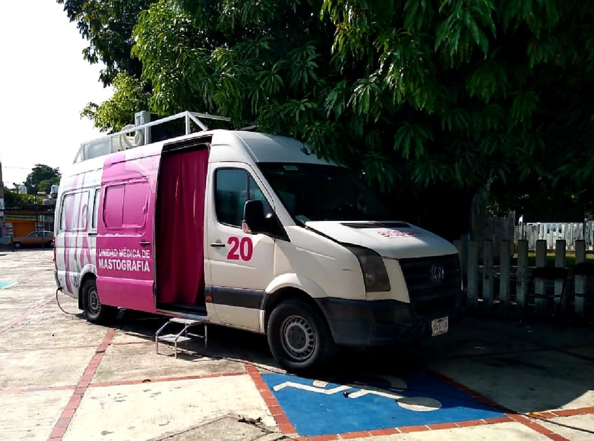 Recorren mastógrafos móviles la zona sur y oriente de Morelos