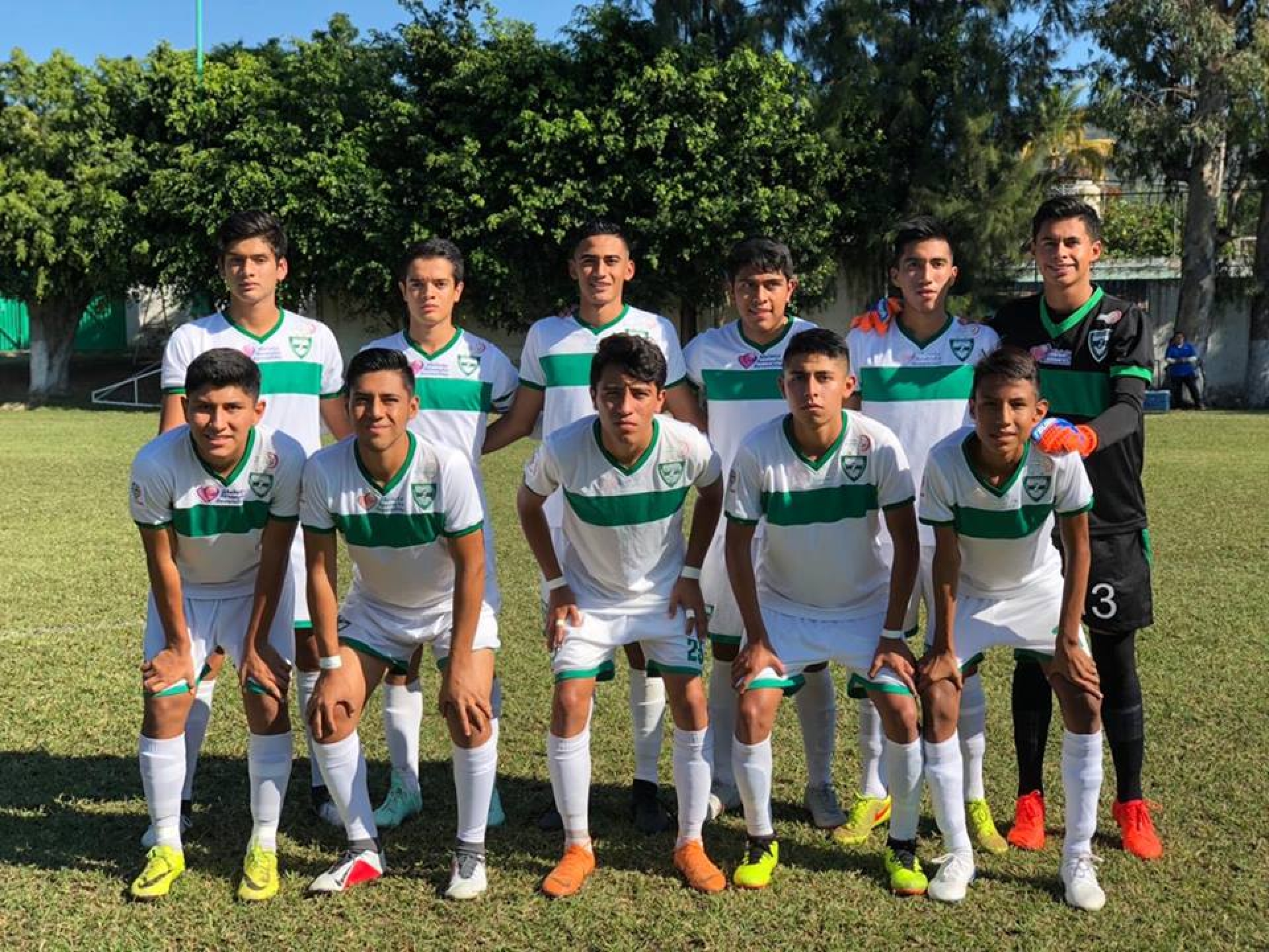 Selva Cañera recupera la cima en la Tercera División profesional