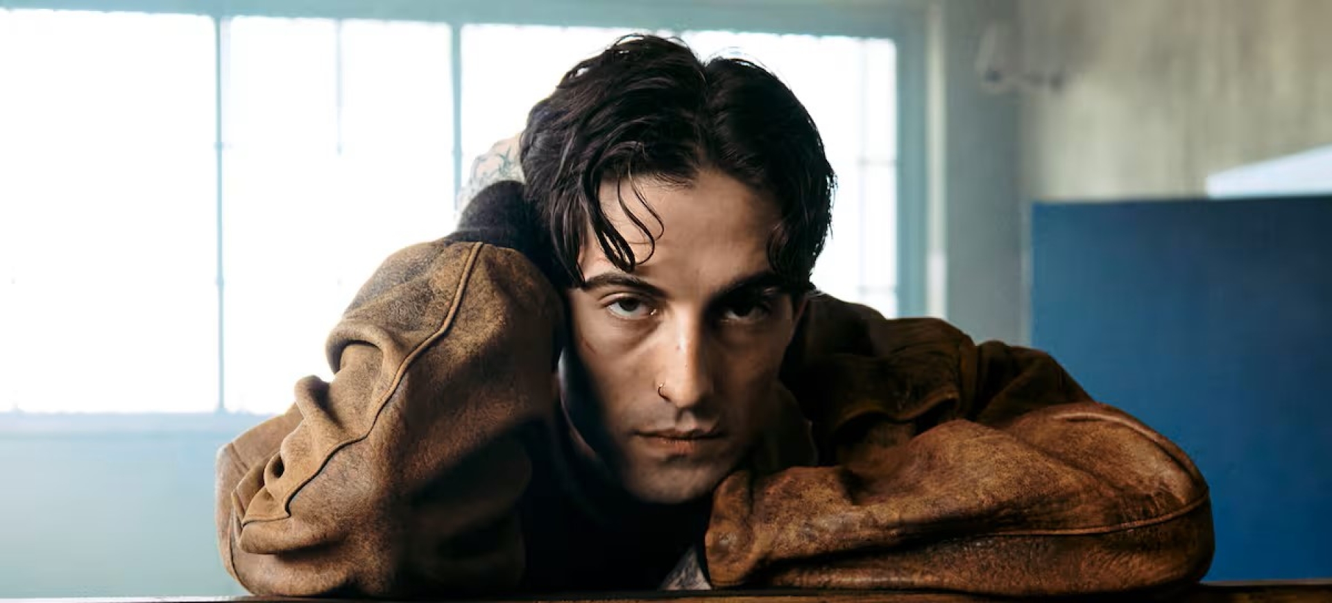 Damiano David lanza "Next Summer", el tercer adelanto de su esperado álbum en solitario