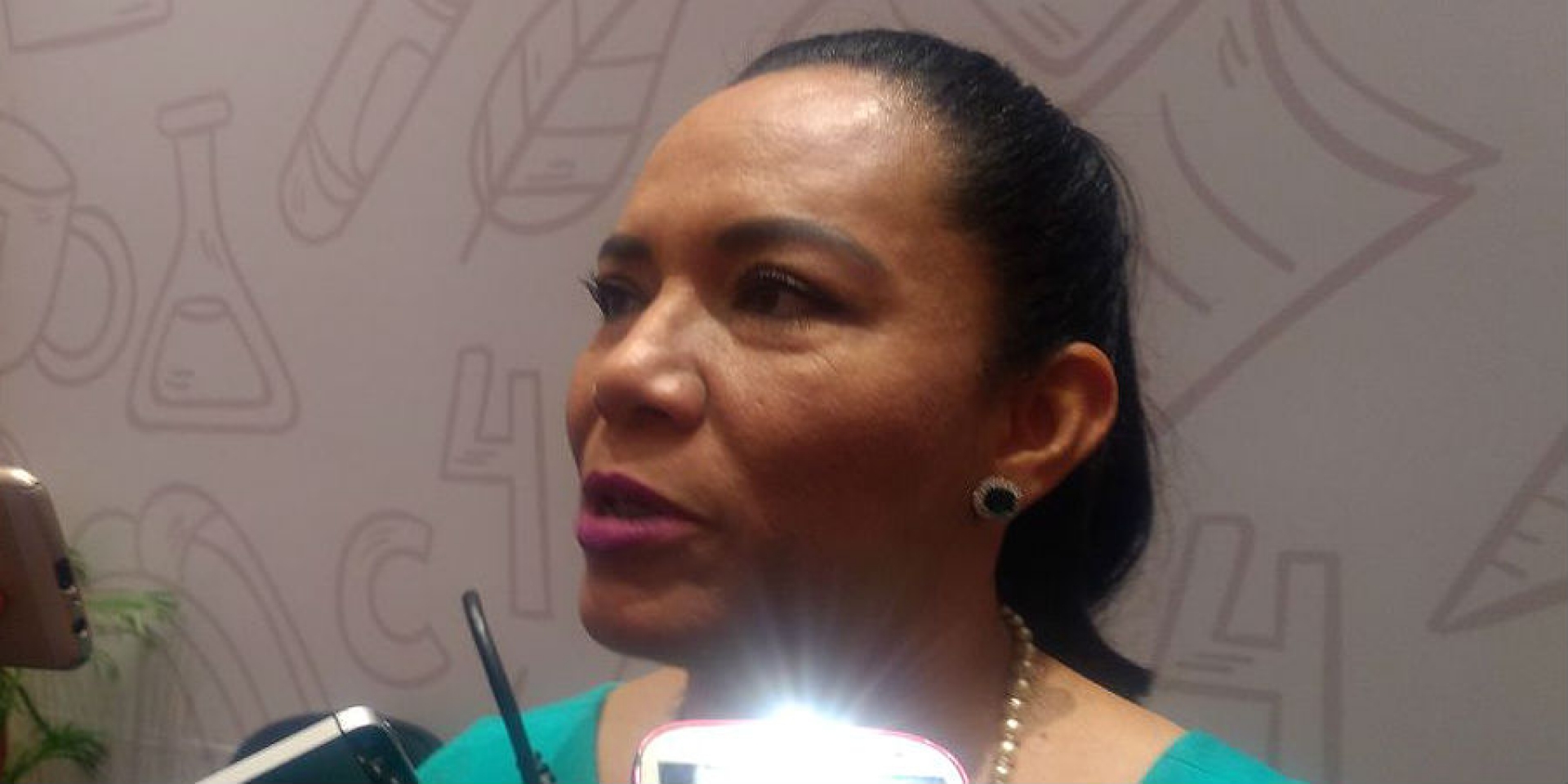 Señala lideresa del SNTE que se han logrado conservar estímulos por el Día del Maestro