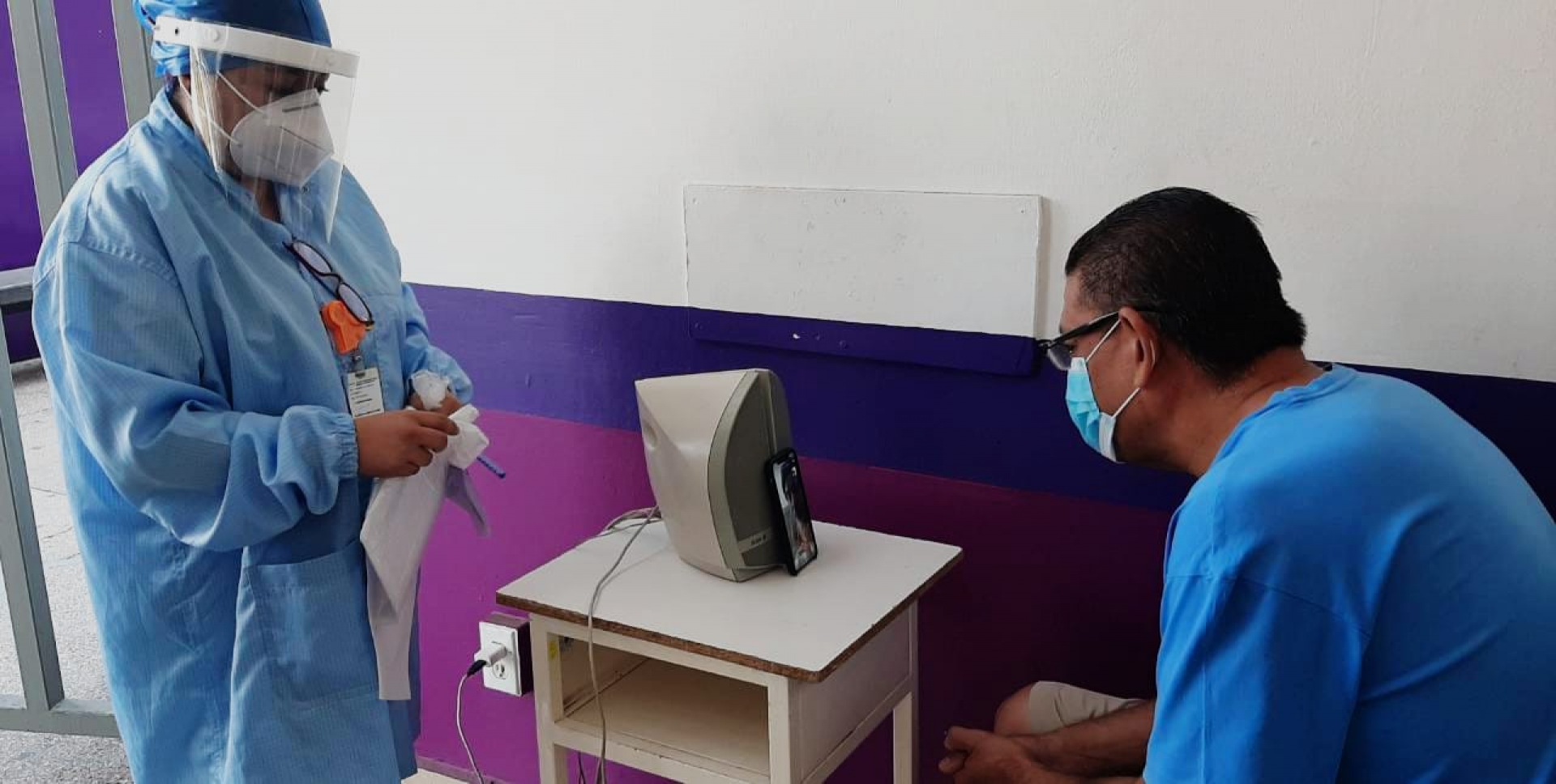 Activa hospital general de Cuernavaca videollamadas entre pacientes covid-19 y sus familias