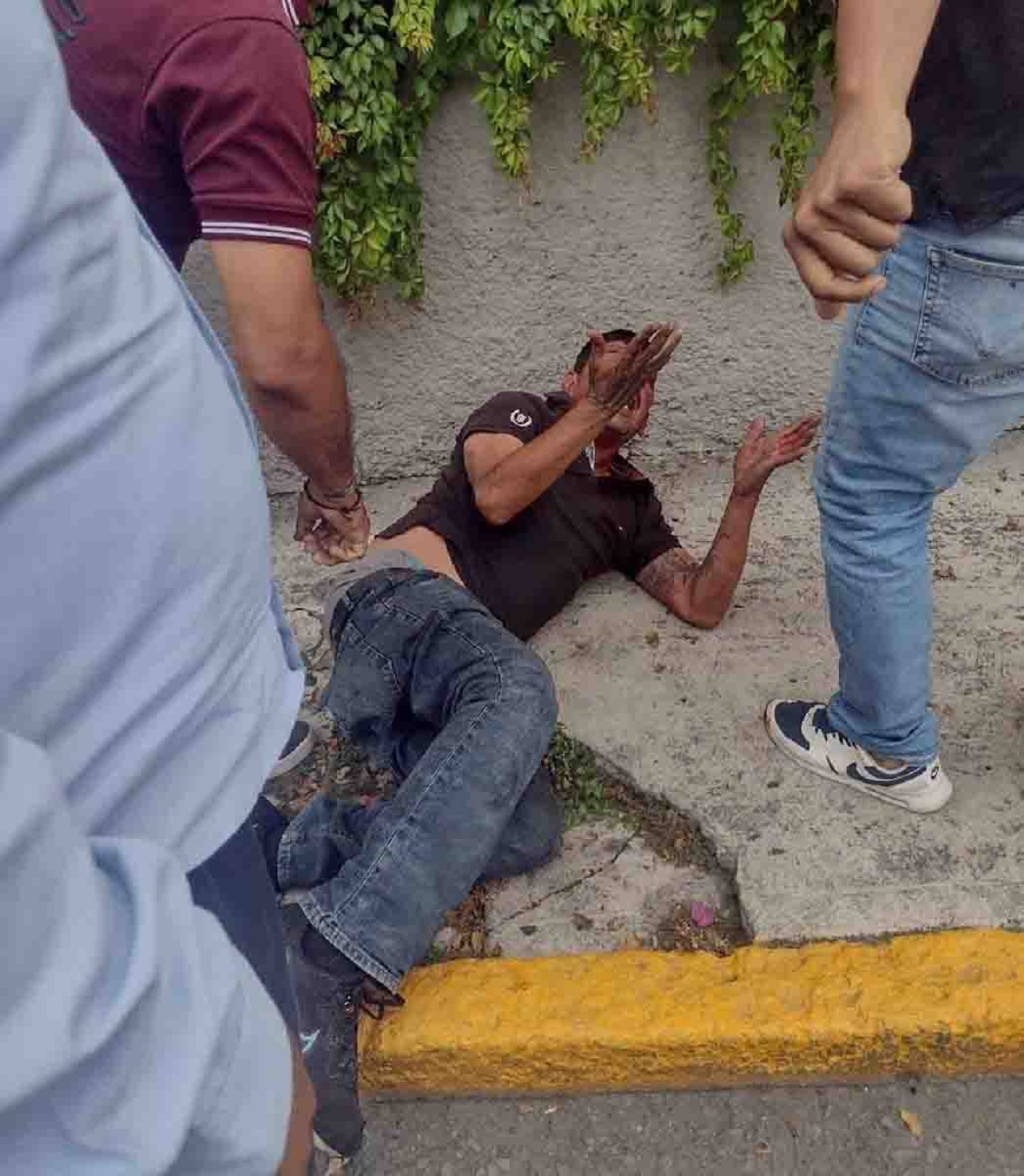 Retienen a presunto asaltante en la colonia Estrada Cajigal