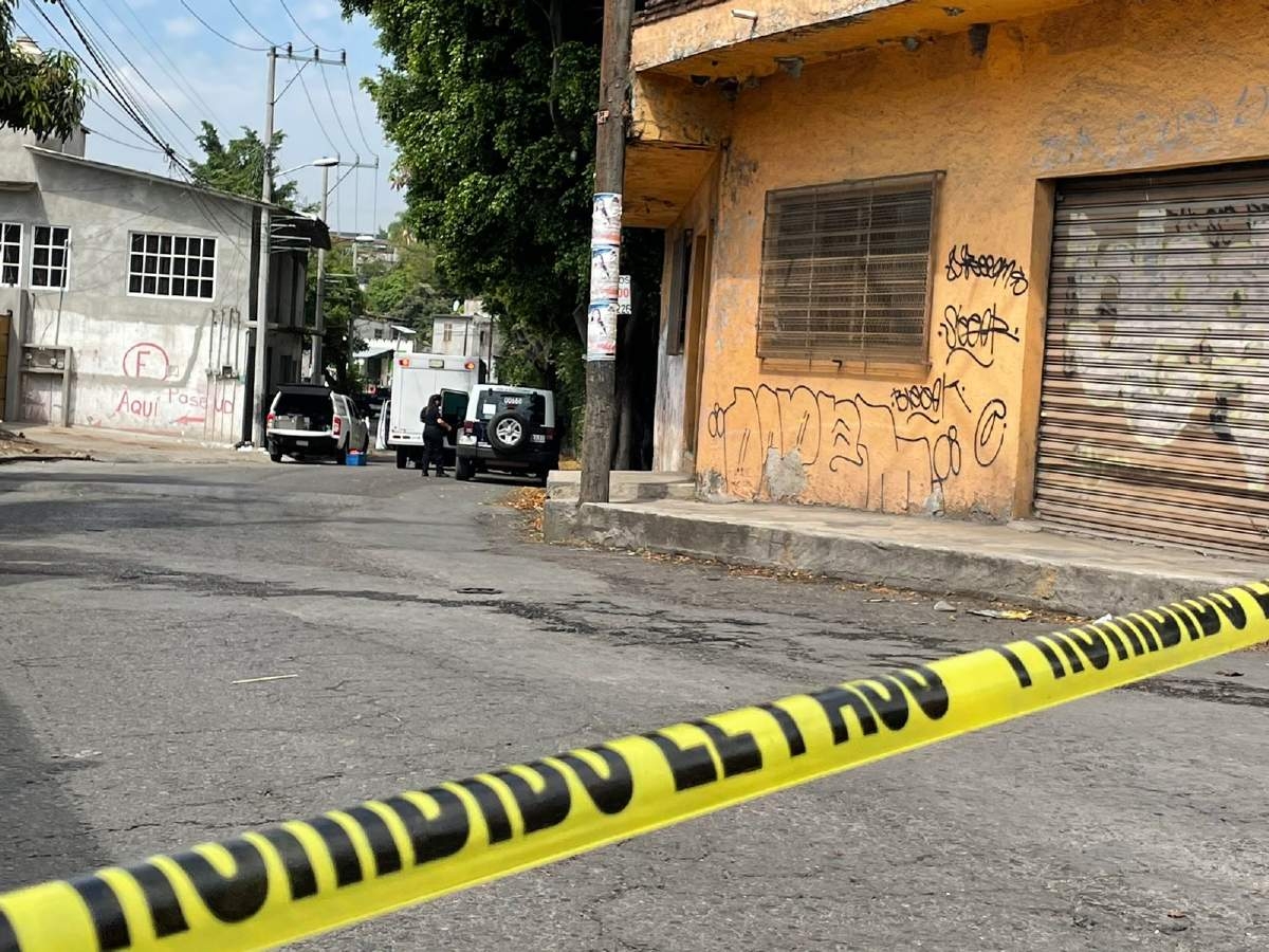 Asesinan a un repostero en la colonia Azteca
