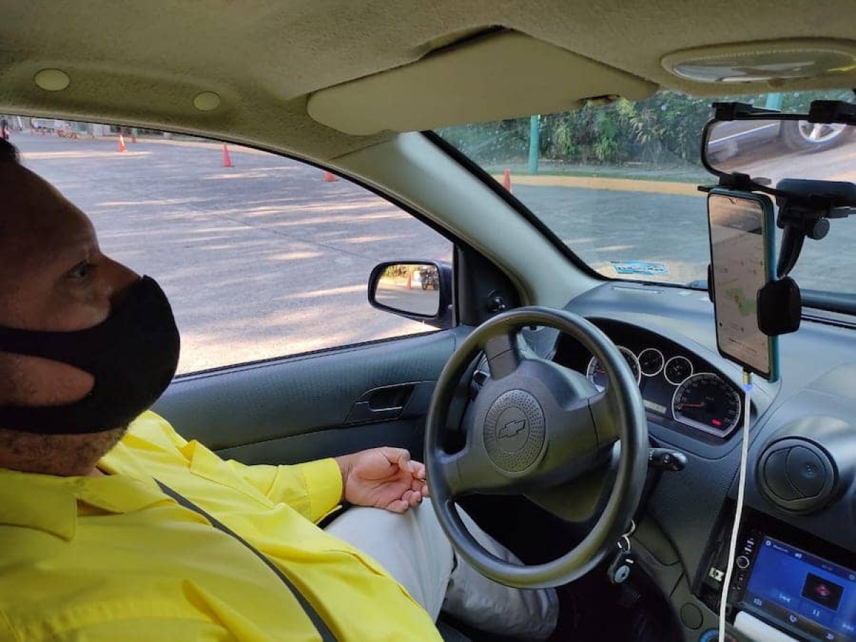 En plataformas obtiene más ingresos que en el taxi