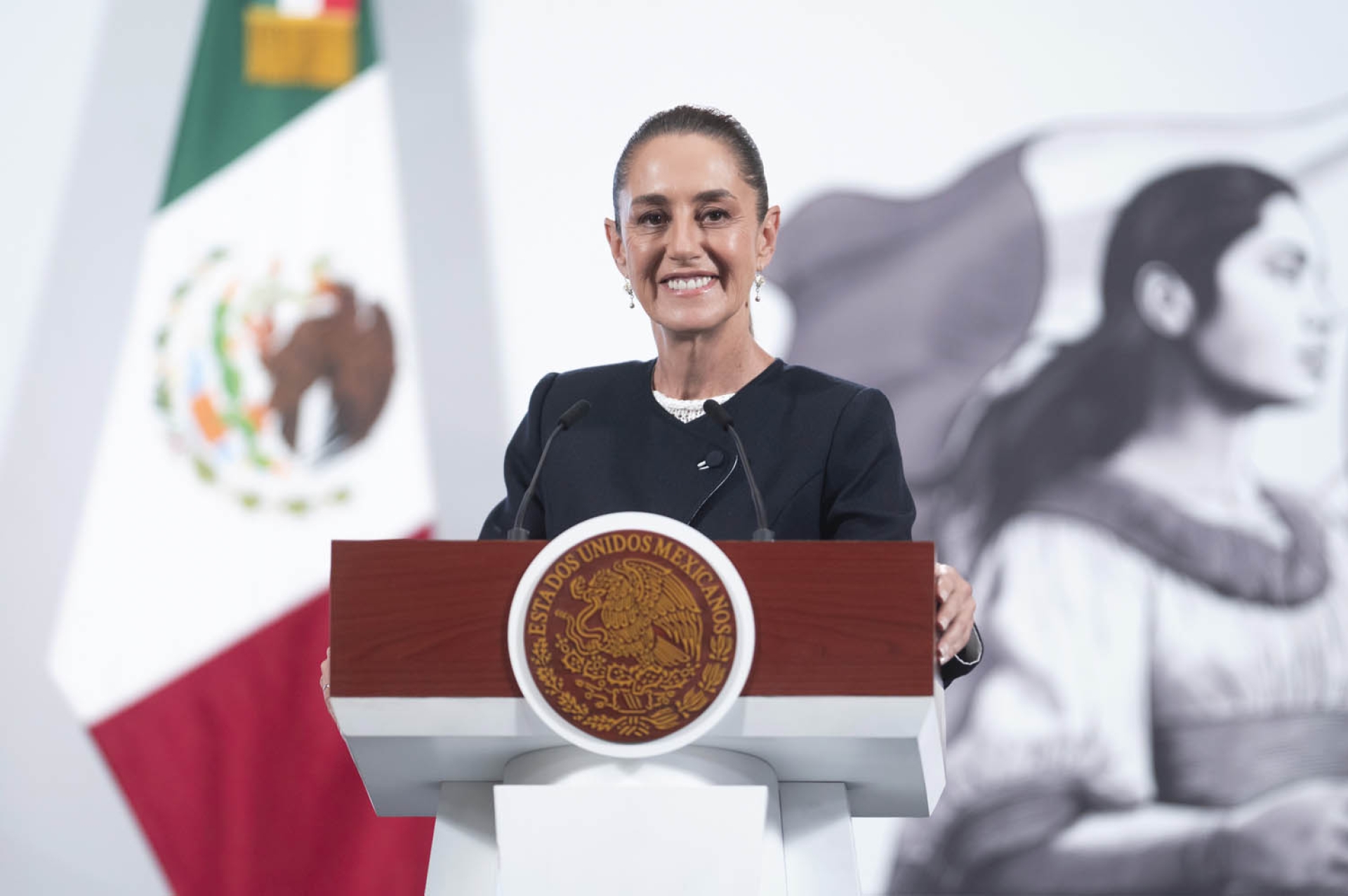 ‘Tendría que haber una denuncia’, dice Sheinbaum sobre sobornos de ‘El Mayo’
