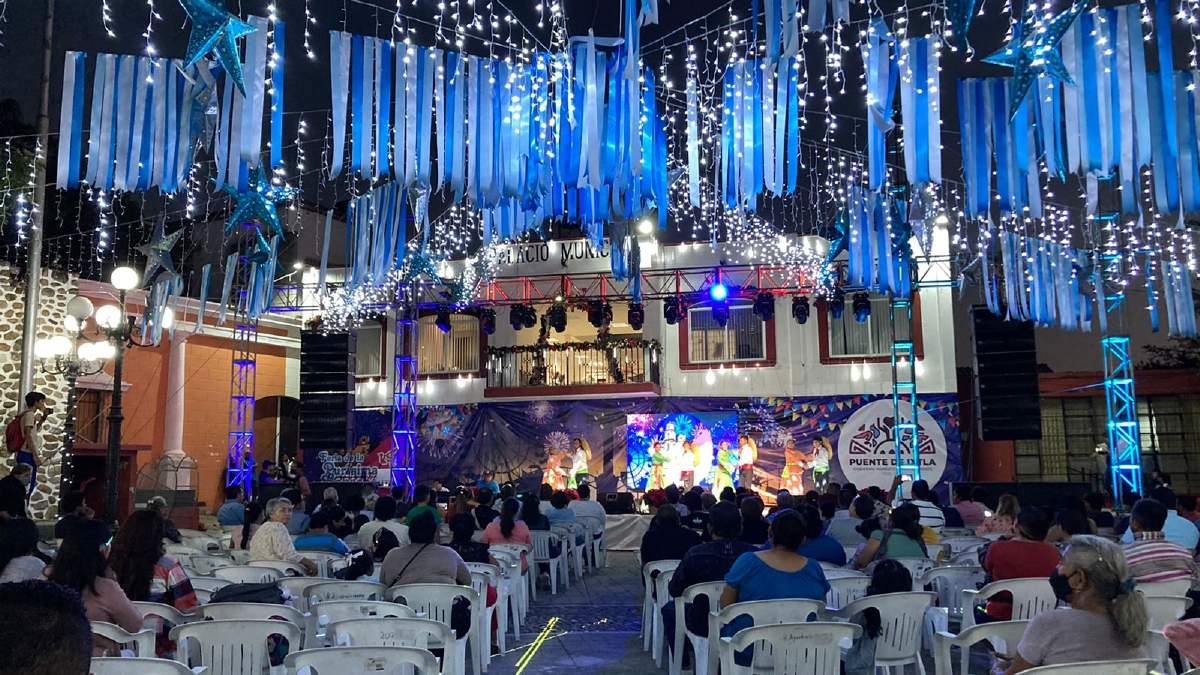 Instalan alrededor de 150 puestos para la feria de Puente de Ixtla