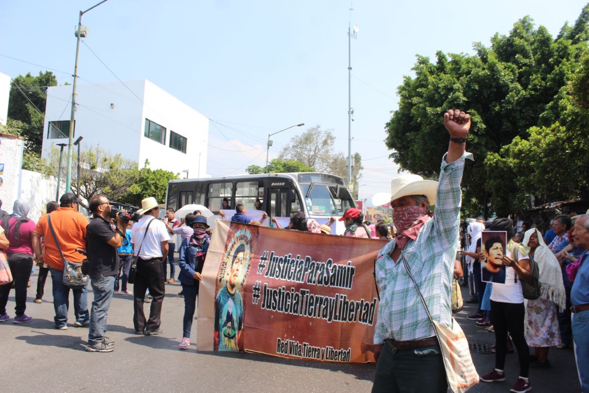 Reprochan a Fiscalía indiferencia ante asesinato de Samir Flores