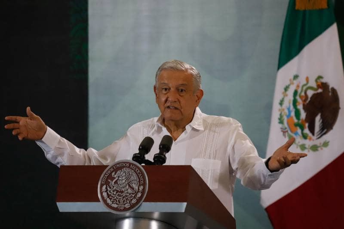 AMLO envía mensaje por Día de Muertos