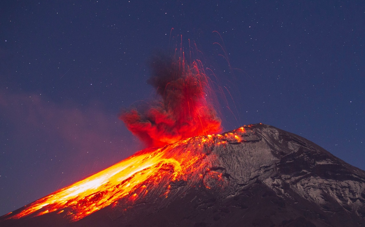 ¿Despertó 'la montaña que humea'?: estas han sido las peores erupciones en la historia del volcán Popocatépetl