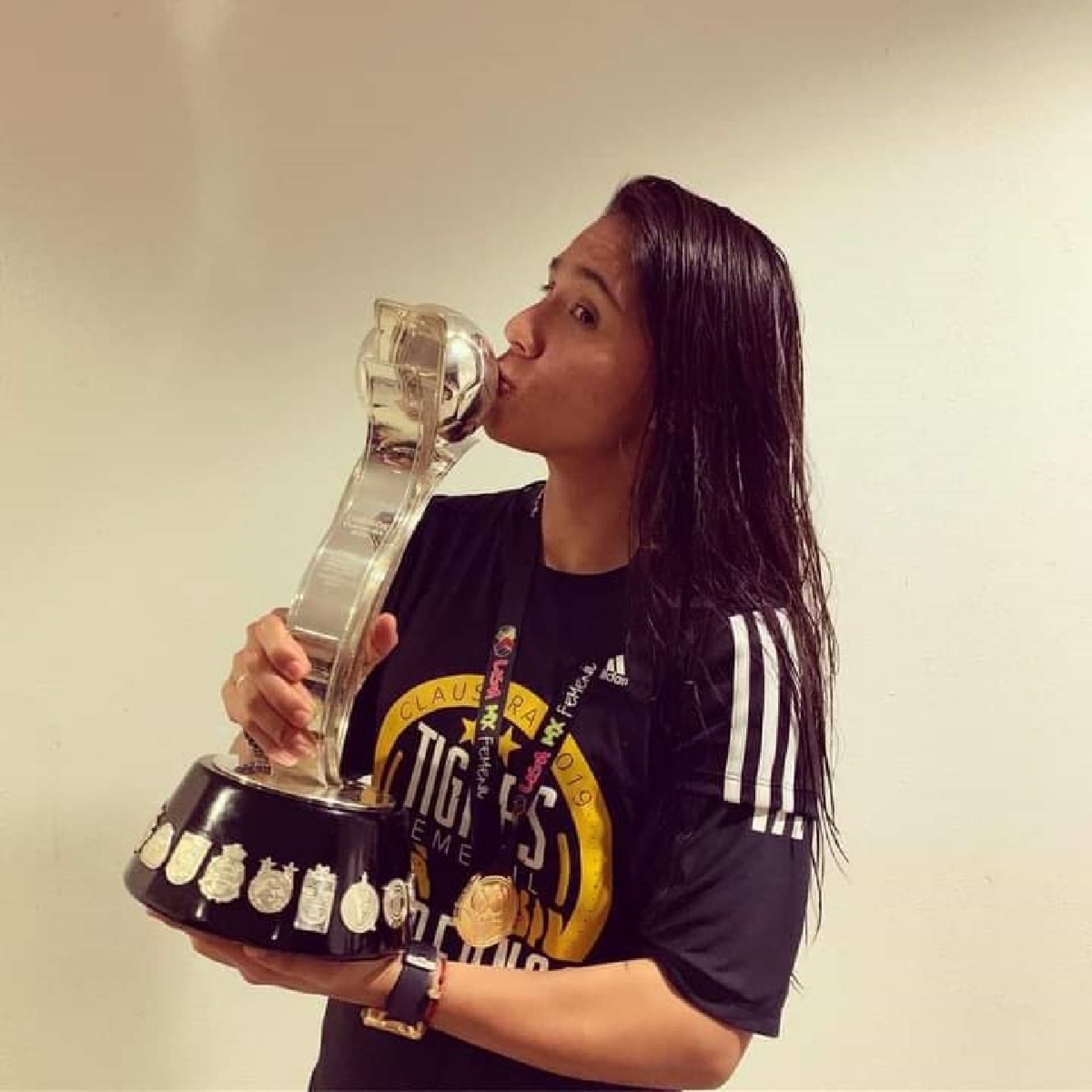 Bicampeona felina