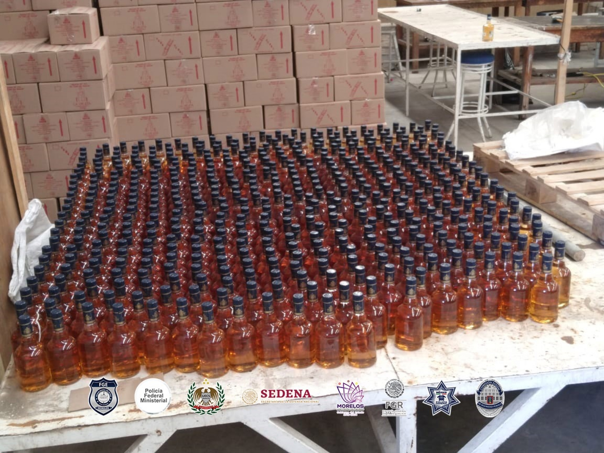 Catea FGE fábrica clandestina de bebidas embriagantes adulteradas en Puente de Ixtla