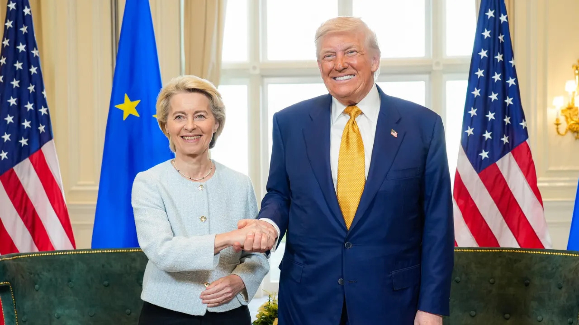 Estados Unidos y Europa alcanzan acuerdo comercial con arancel del 15%