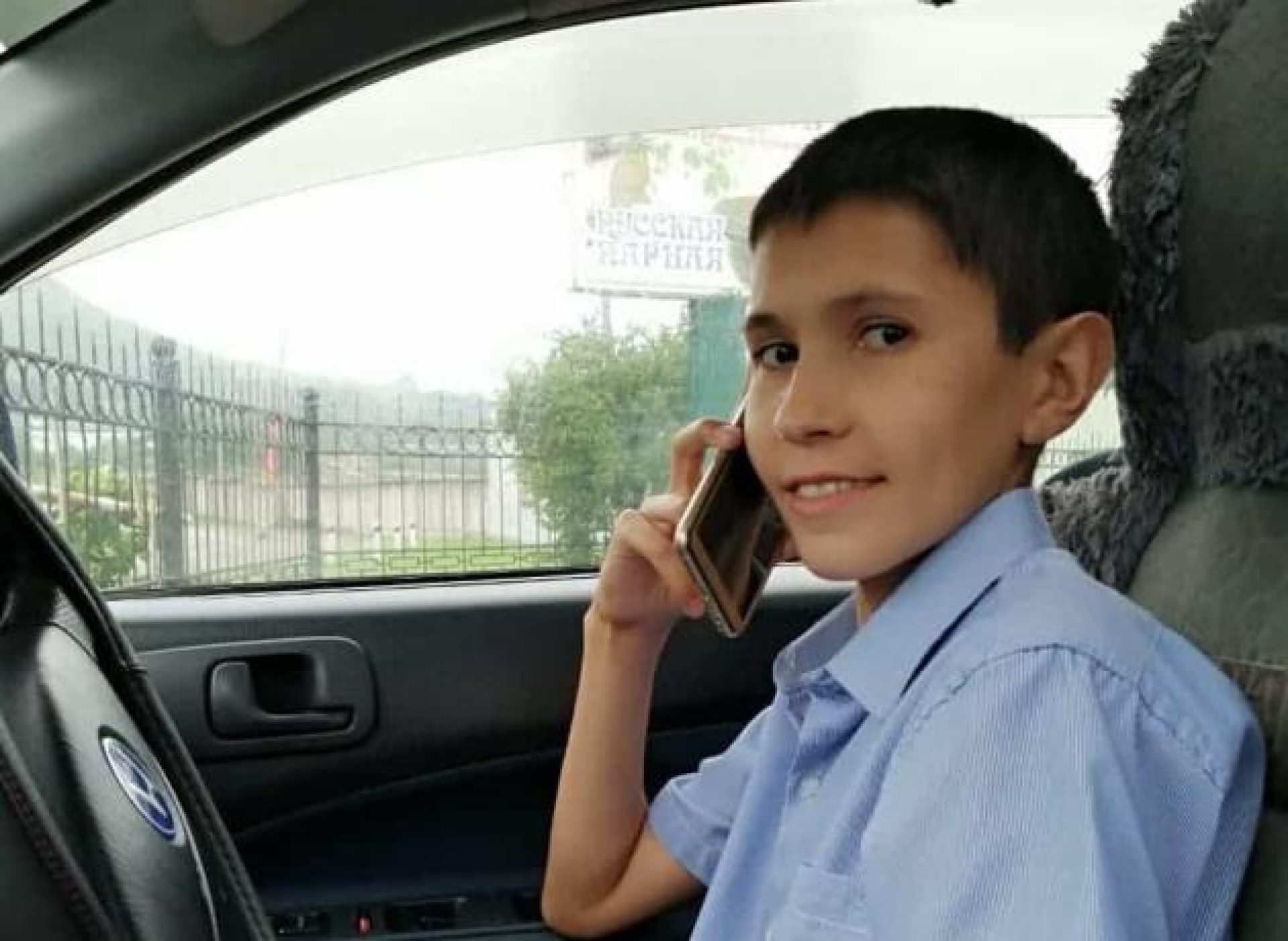 El hombre que dejó de envejecer hace 20 años: parece un adolescente, pero tiene 32 años