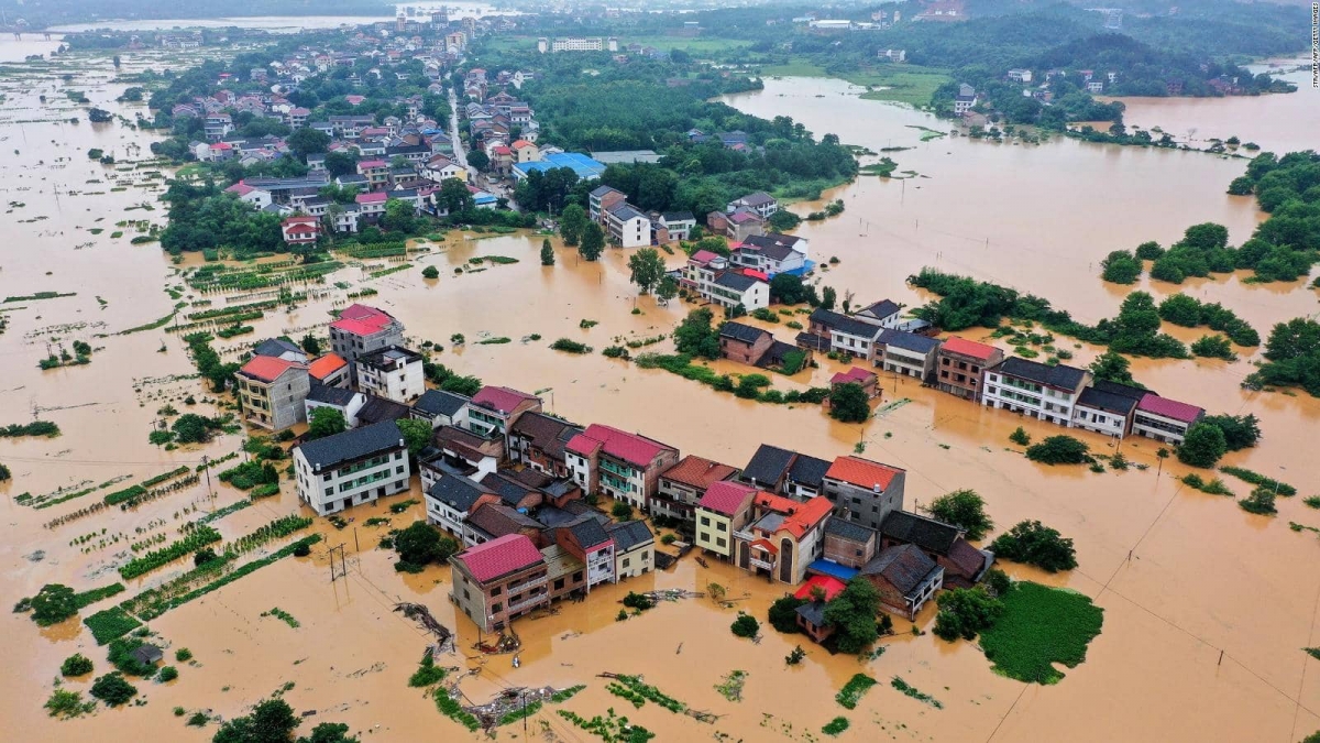 Aumenta a 58 la cifra de muertos por las inundaciones en China