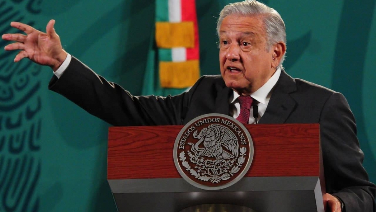 AMLO agradece al Papa Francisco por códices prehispánicos