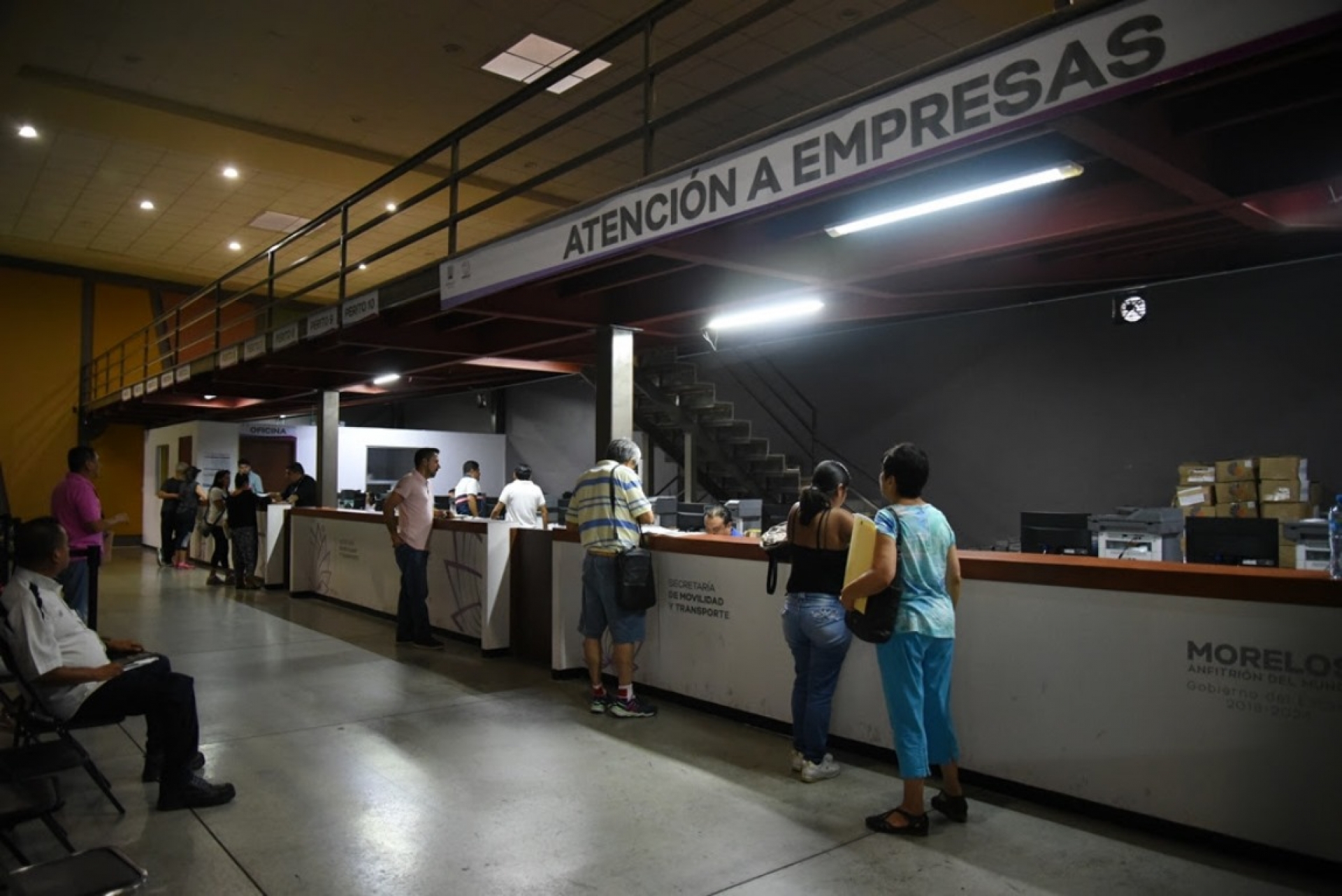 Invitan a cumplir con canje de placas