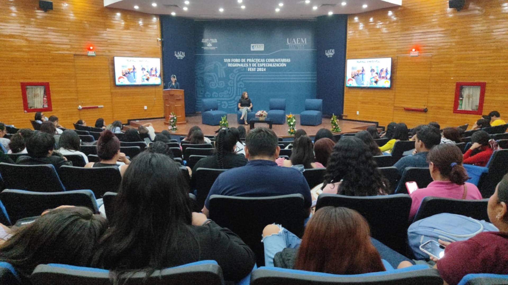Foro de 'Prácticas comunitarias regionales y de especialización' en la UAEM