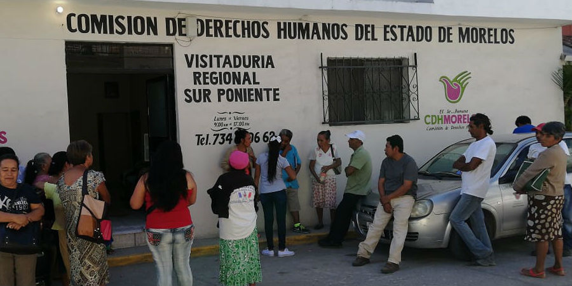 Se manifiestan habitantes de Puente de Ixtla en la visitaduría regional sur poniente de la CDHEM