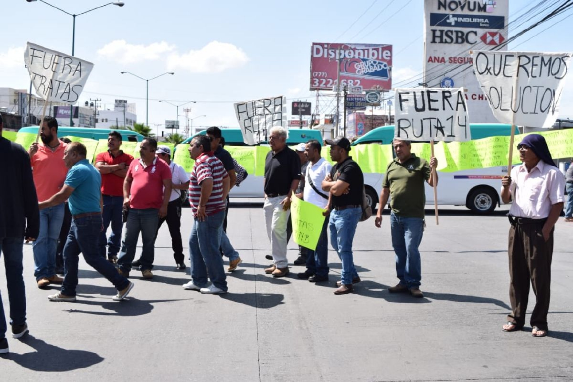 Ruteros de Yautepec cerraron el Paseo Cuauhnáhuac